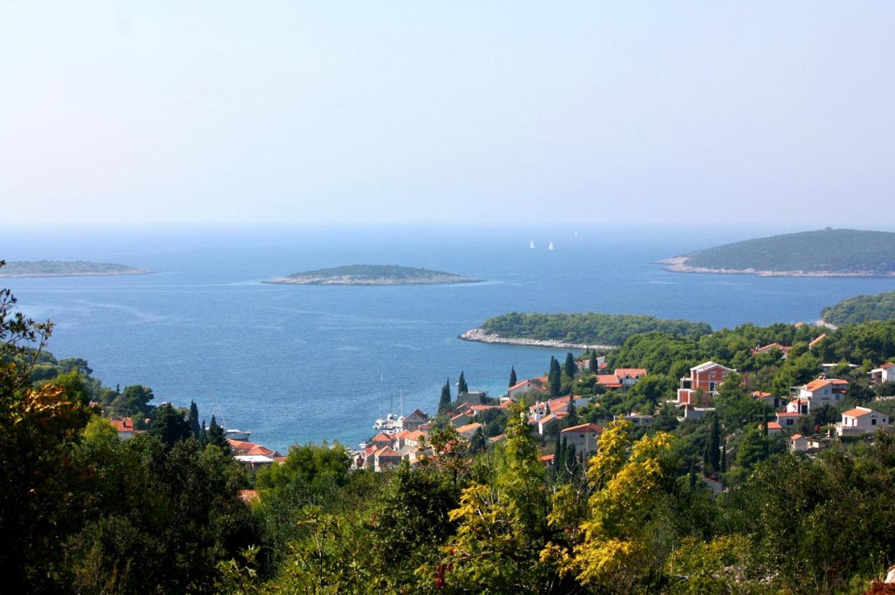 Apartments By The Sea Maslinica, Solta - 14748 Zewnętrze zdjęcie